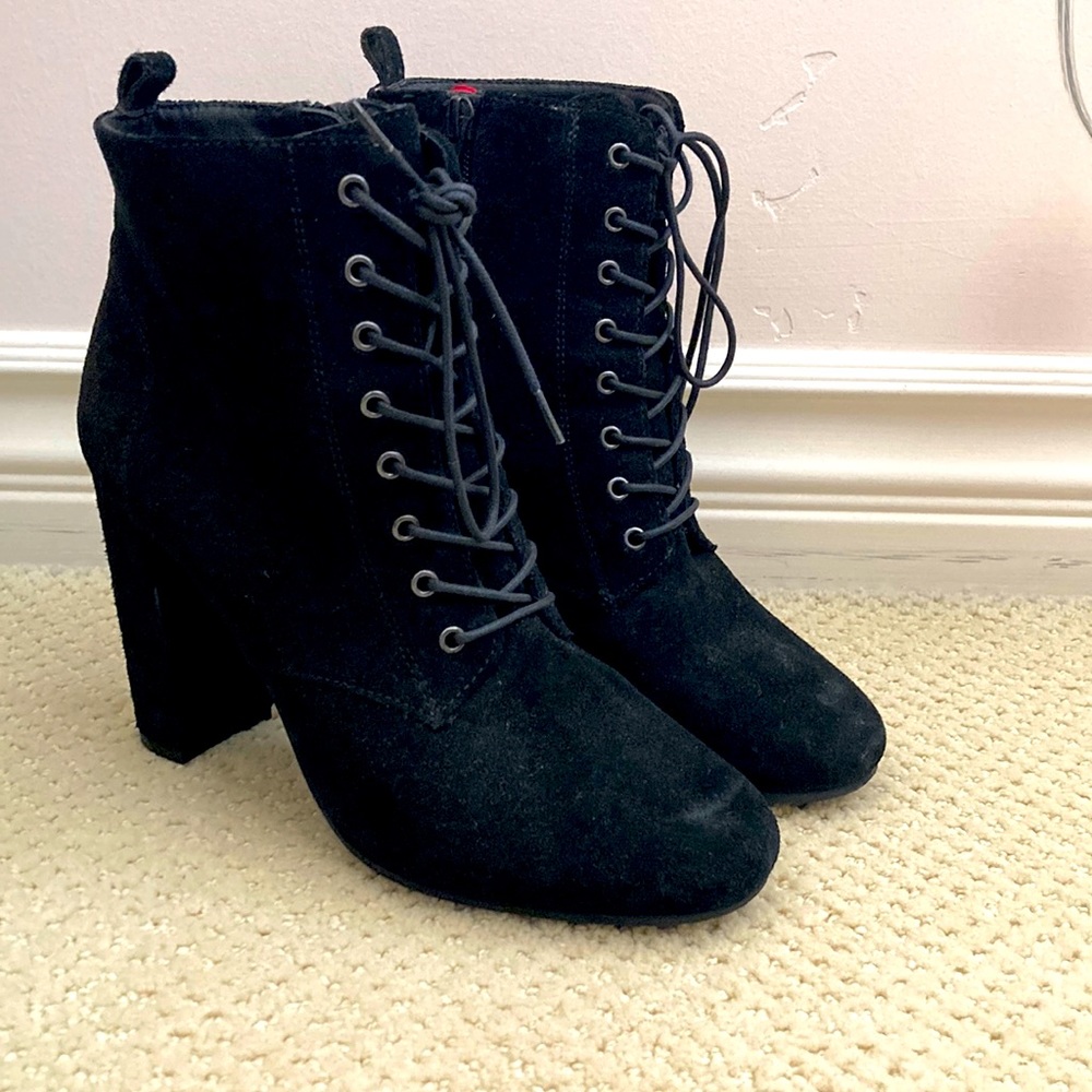 Steve Madden Maycee Heeled Suede Boots SIZE 9